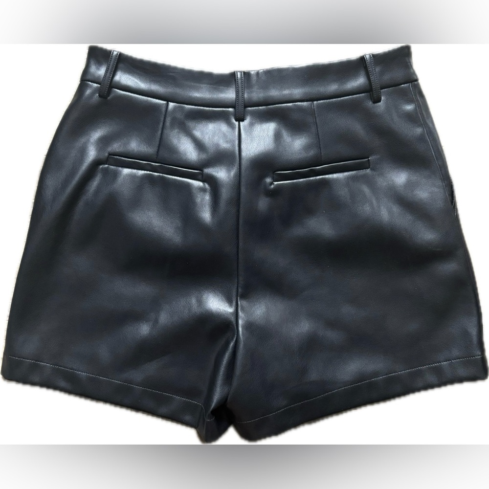 7 for all Mankind Faux Leather Women's Shorts - Picture 4 of 6